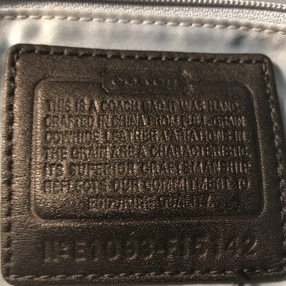 Coach Vintage Women’s F15142 Black Patent Leather CC Logo Stitch Tote Bag Purse - Picture 12 of 12